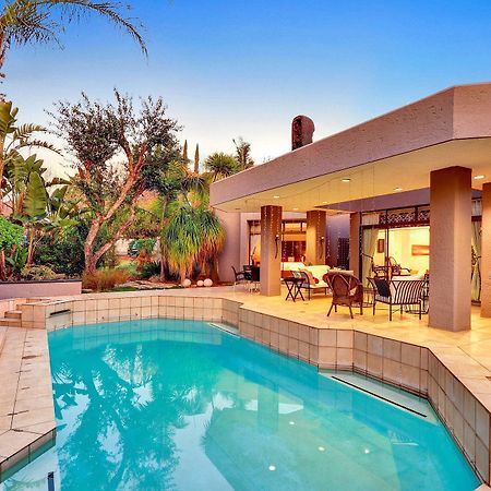 Le Petit Fillan Hotell Sandton Eksteriør bilde