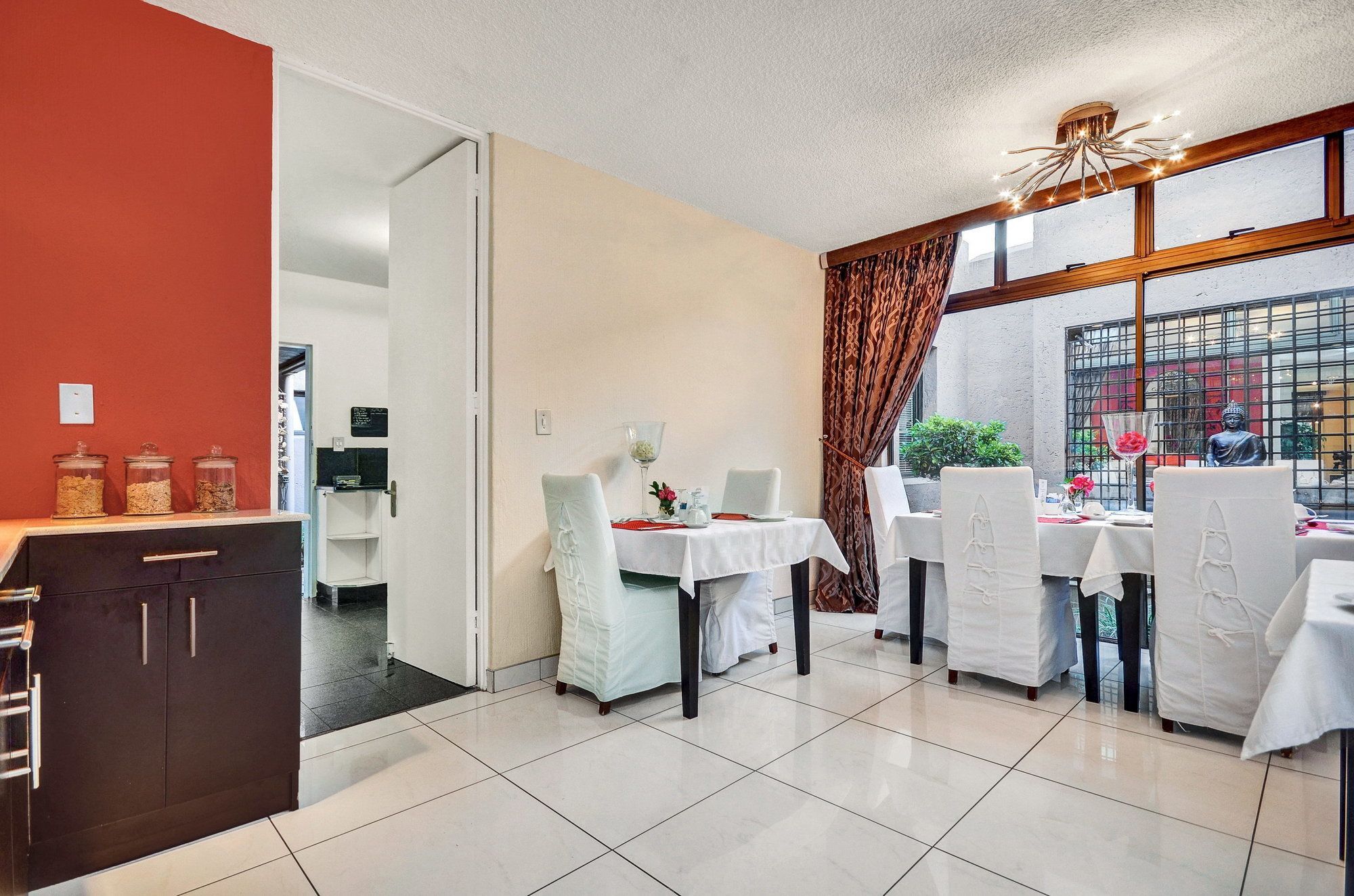 Le Petit Fillan Hotell Sandton Eksteriør bilde